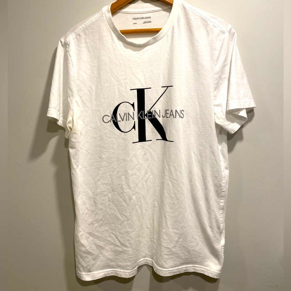 Calvin Klein T Shirt